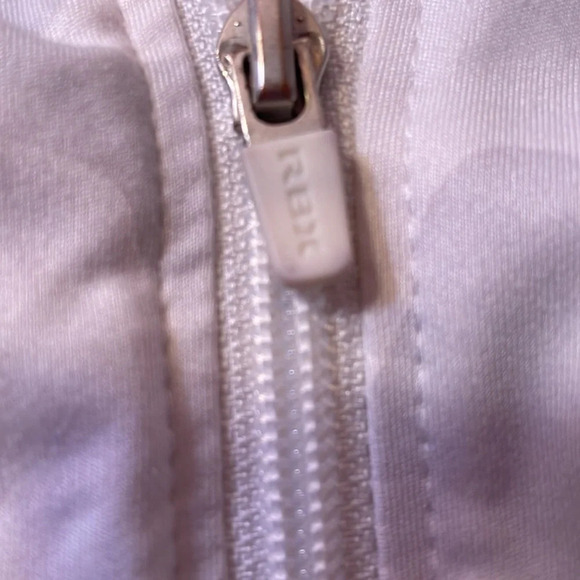 Reebok jacket - Picture 4 of 4